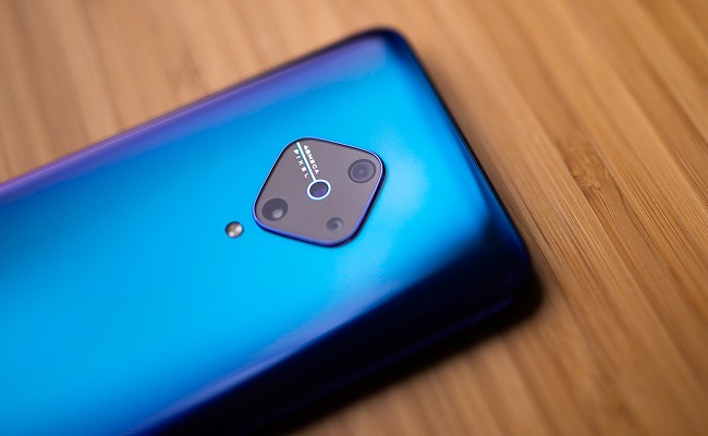 Смартфон Vivo V17.