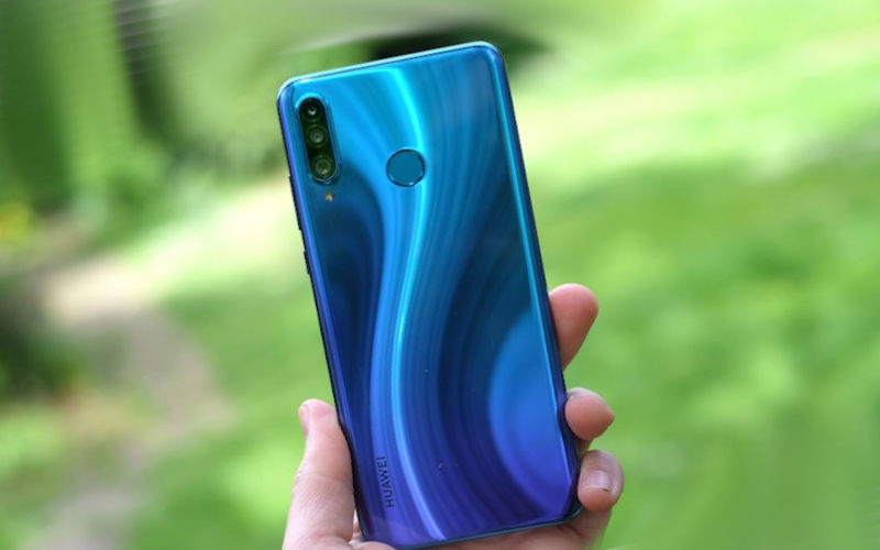 Телефон Huawei P30 lite